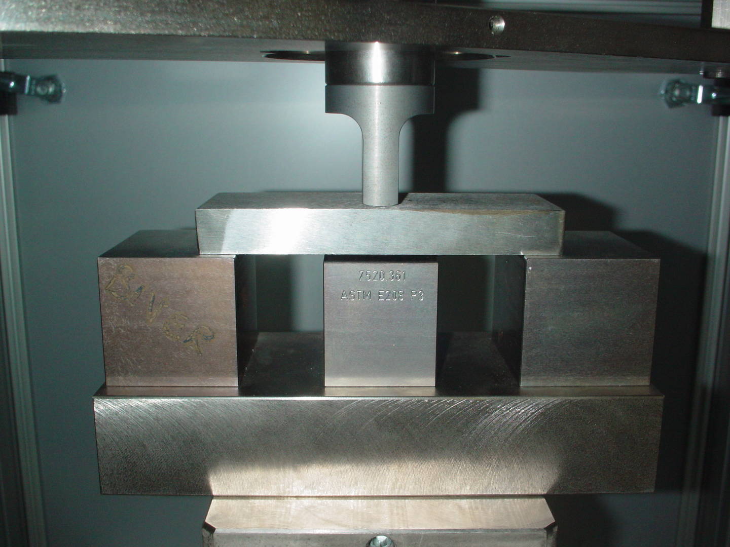 ASTM E208 Drop Weight Test for Nil-Ductility Temperature of Ferritic Steel