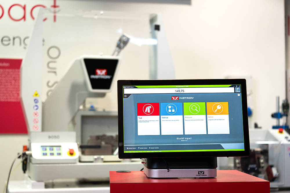 | Instron 