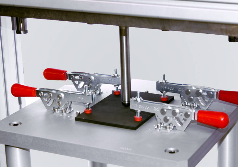 Instron 9450 Schlagfallturm