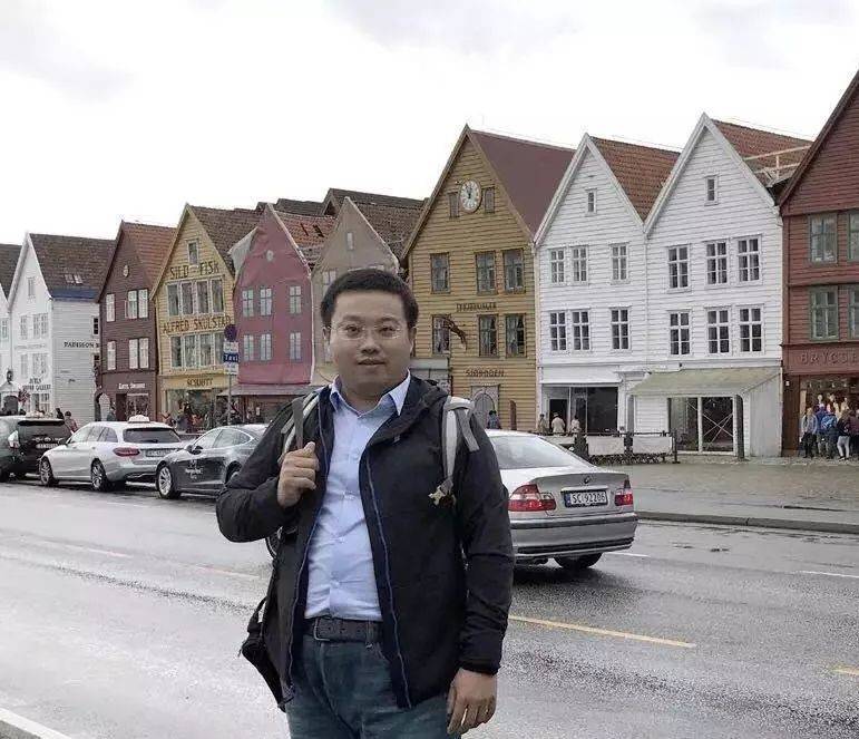 The Chief engineer of mechanical testing of the central research institute from Baowu Group, Dr. Jian Fang