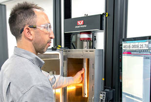 5989-electromechanical-universal-testing-machine-800x600