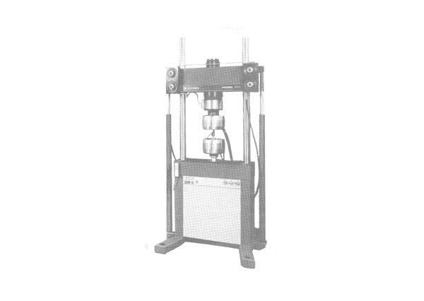 | Instron Out of production Dynamic 8000 Series