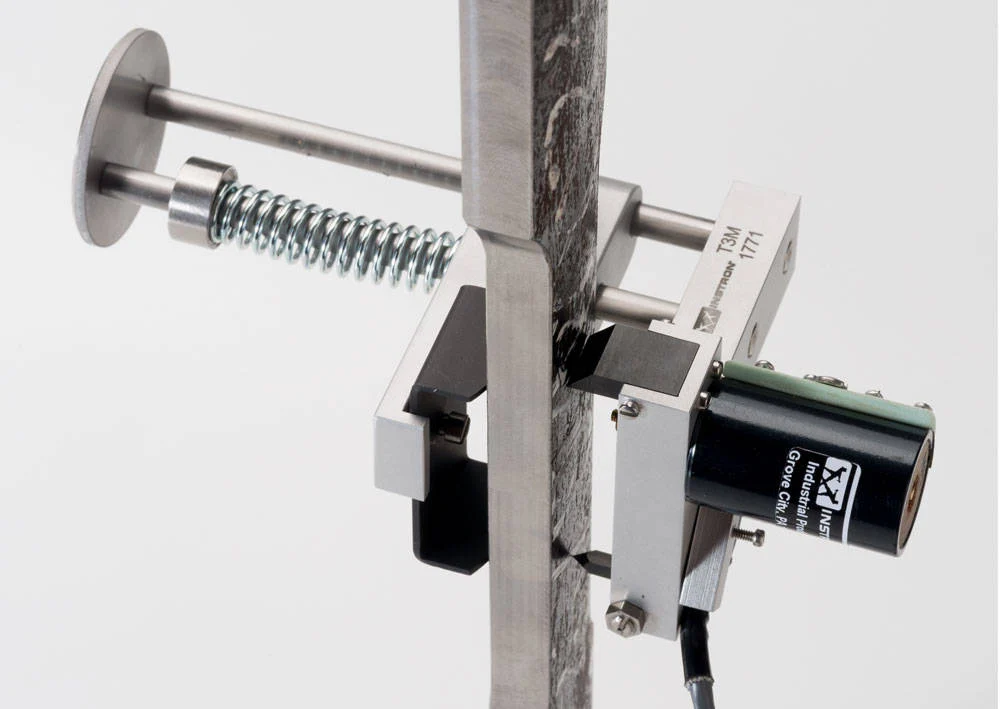 ASTM A370, ISO 6892-1, ISO 3183 and API5L: Tensile Testing of Pipe and Tube