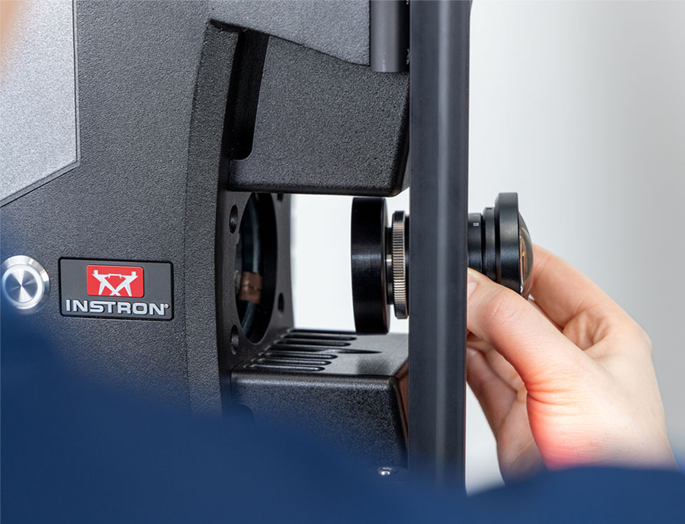 Instalación de la lente cinemática en el AVE3