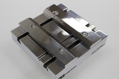 Busbar Clamping Stage