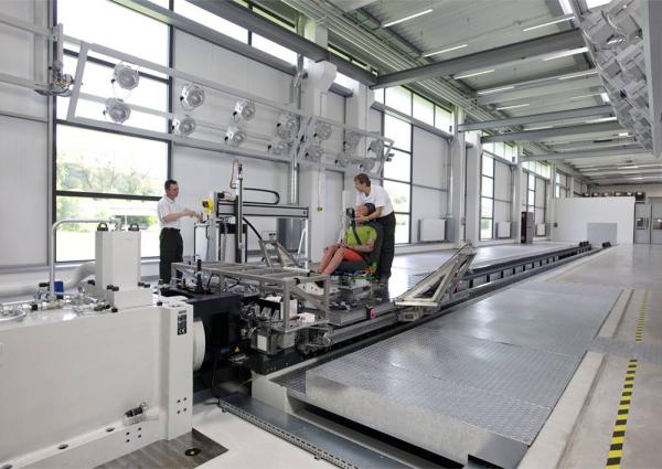 catapult crash simulation